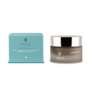 Face mask cosmeceutical with oxygen